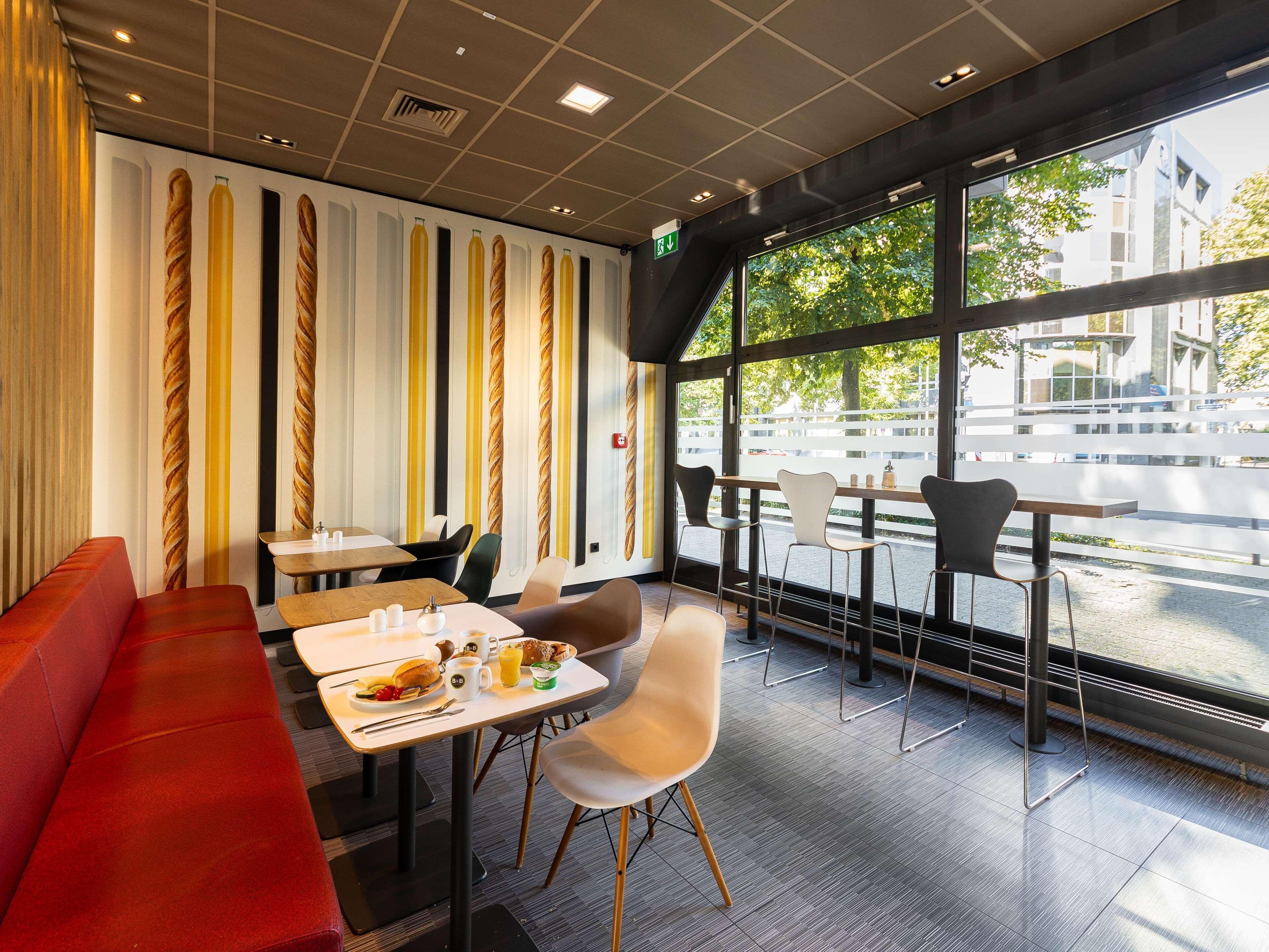 Duesseldorf-hbf Hotel 3*