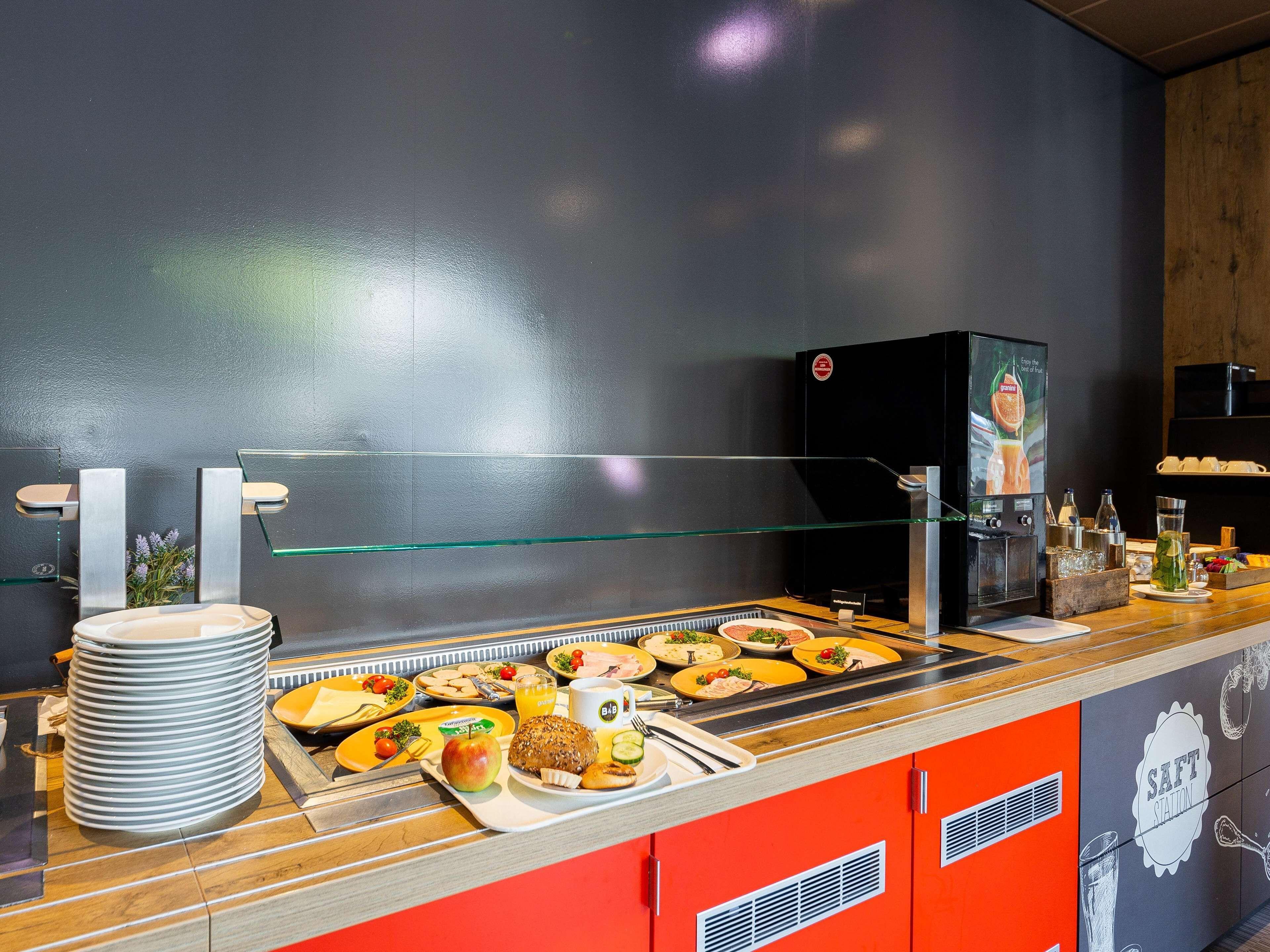 Hotel Duesseldorf-hbf 3*