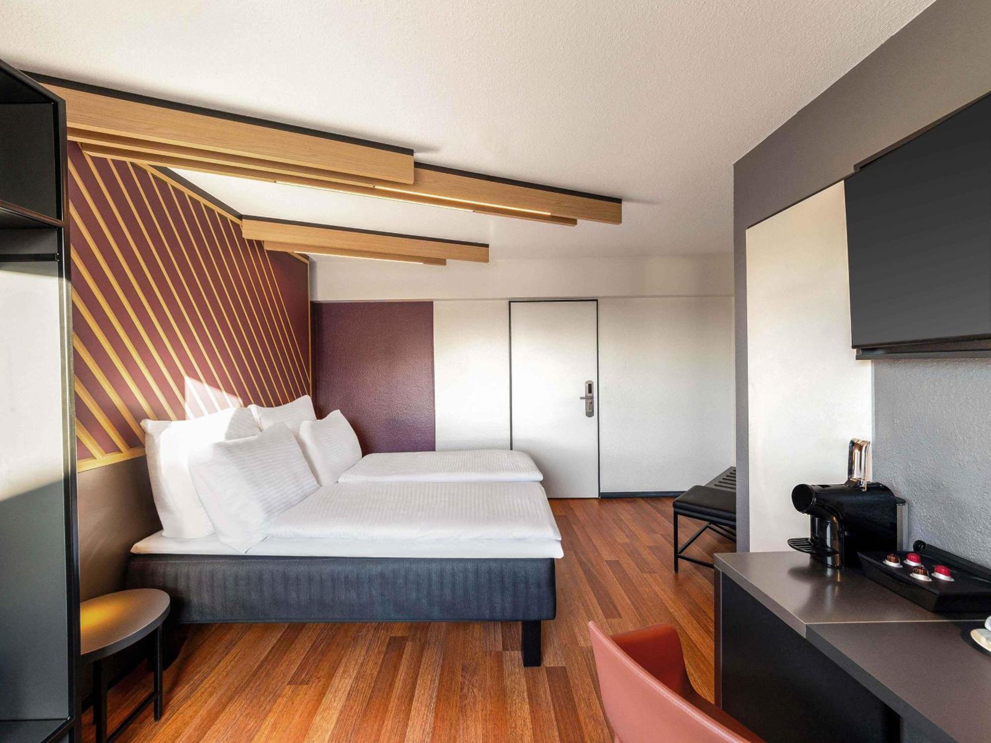 Düsseldorf-hbf Hotel 3*