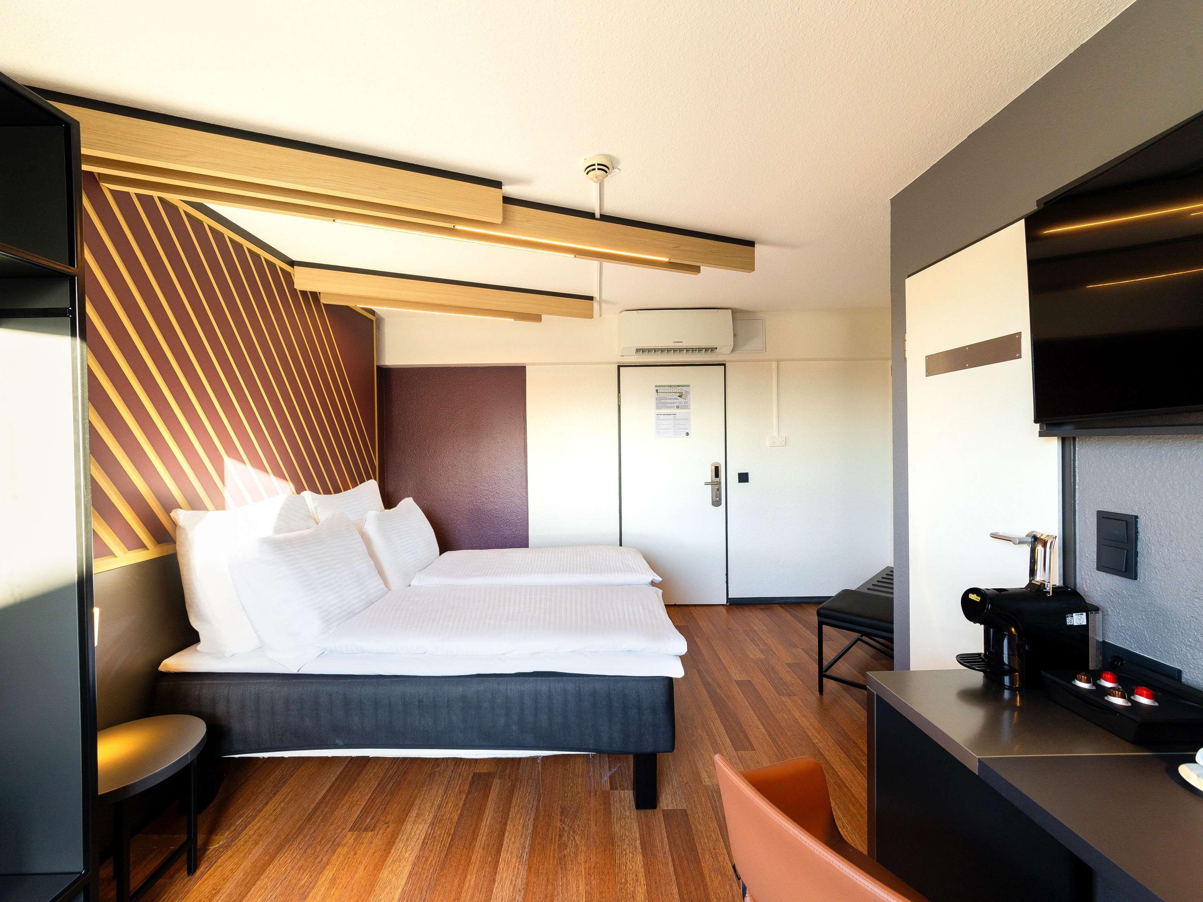 Düsseldorf-hbf Hotel 3*