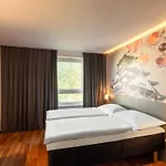 Hotel Düsseldorf-hbf 3*