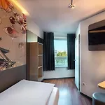 Düsseldorf-hbf Hotel